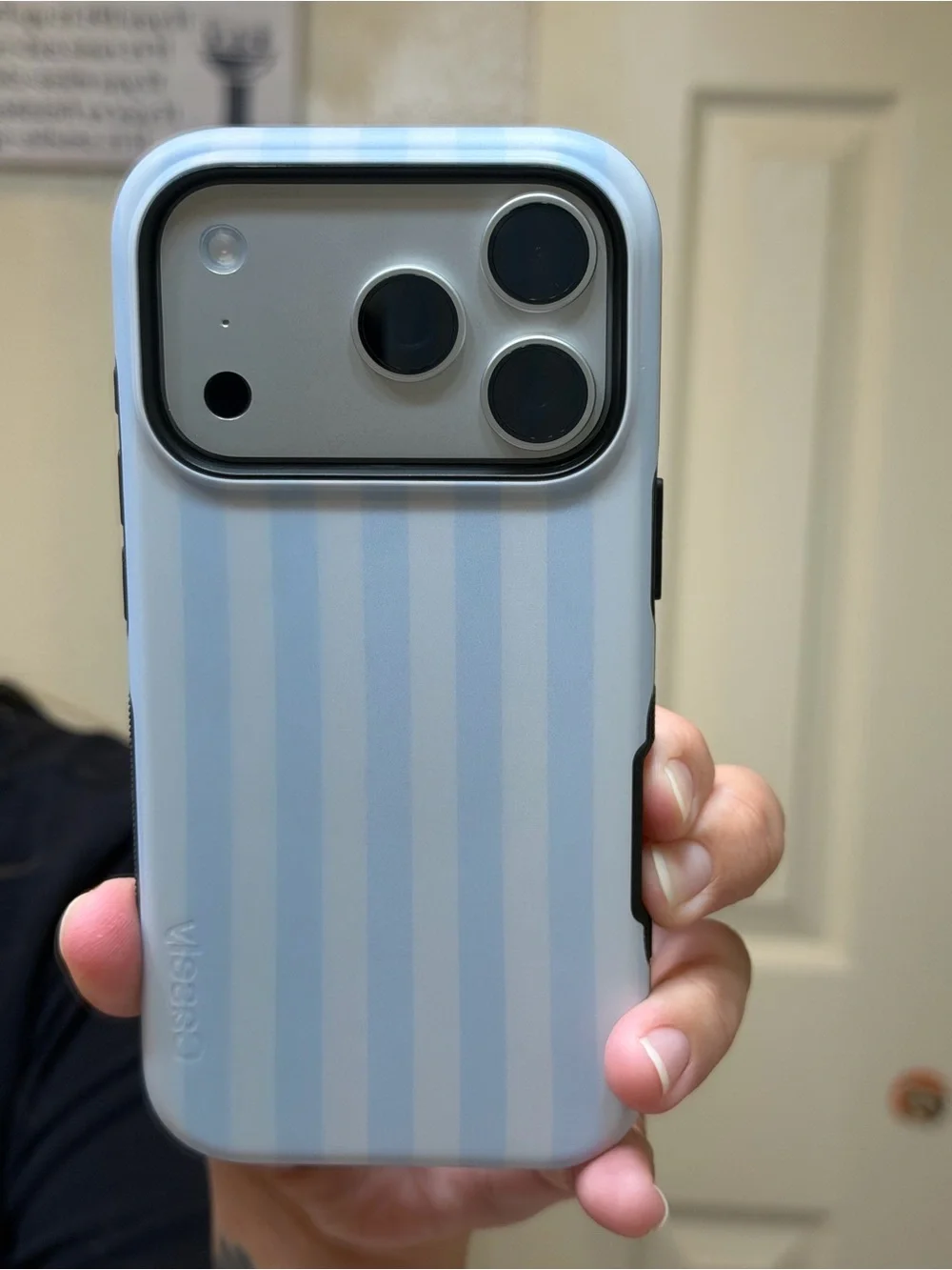 Casely iPhone 17 pro Blue Stripes MagSafe case BOLD